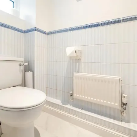 Spacious 4-Bedroom Townhouse In The City Center With Free Parking Oxford Buitenkant foto