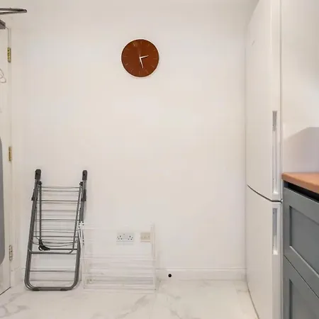 Spacious 4-Bedroom Townhouse In The City Center With Free Parking Oxford Buitenkant foto