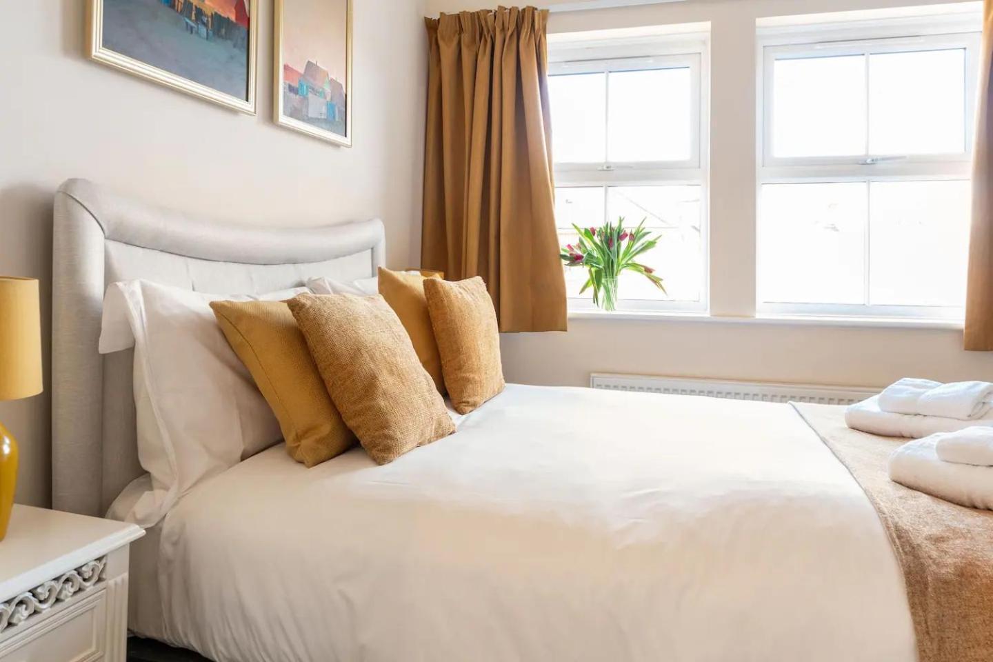 Spacious 4-bedroom Townhouse In The Center With Free Parking * Oxford