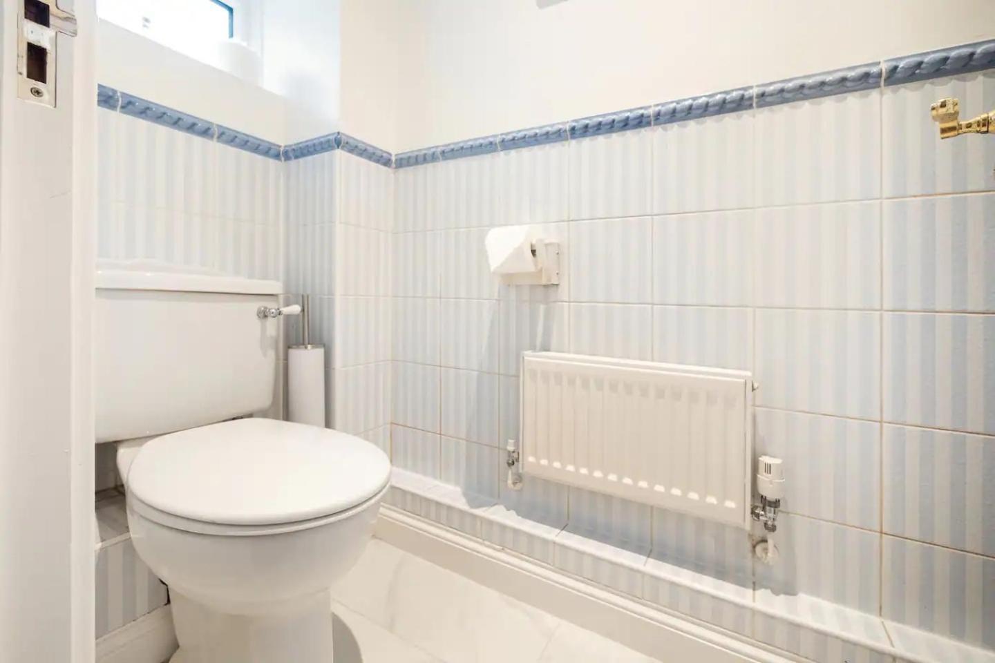 Vakantiehuis Spacious 4-bedroom Townhouse In The Center With Free Parking Oxford