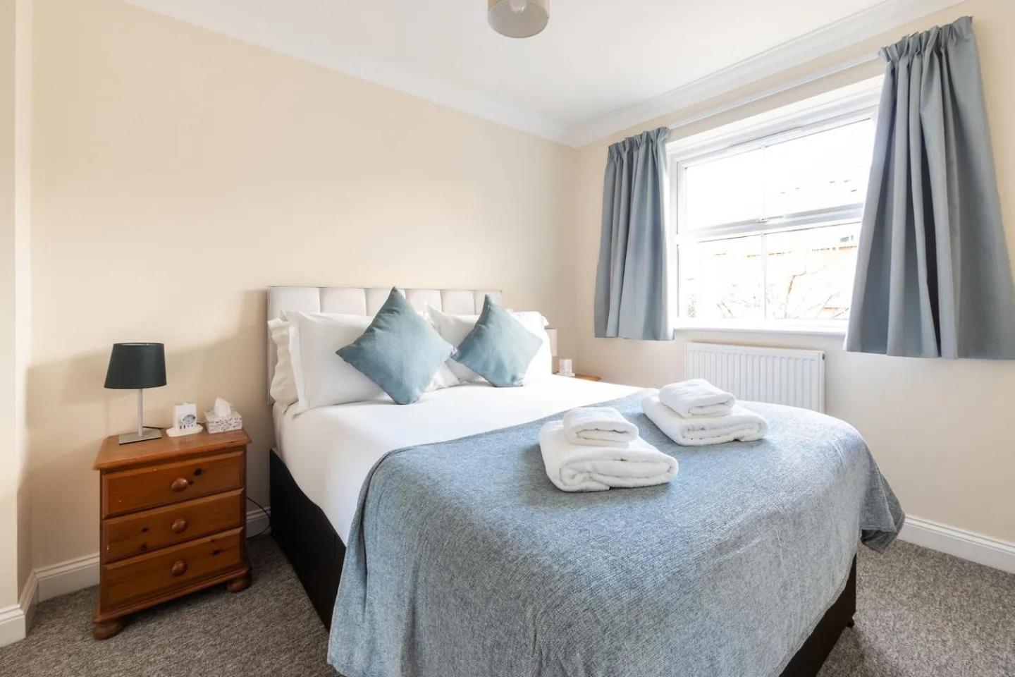 Vakantiehuis Spacious 4-bedroom Townhouse In The Center With Free Parking Oxford